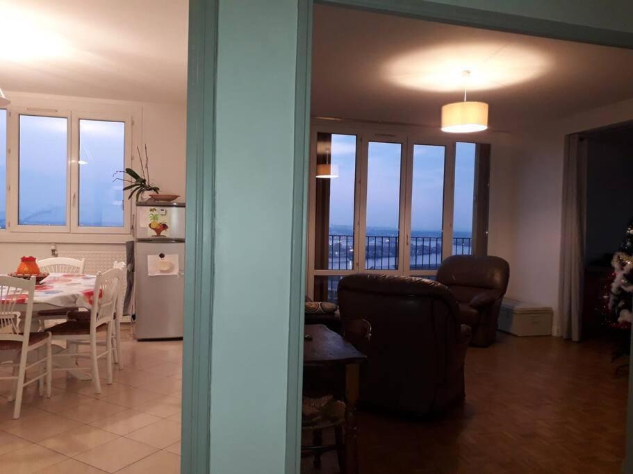T4/5 Avec Vue Sur Les Alpes A 5 Minutes De Lyon Apartment La Mulatiere Exterior foto